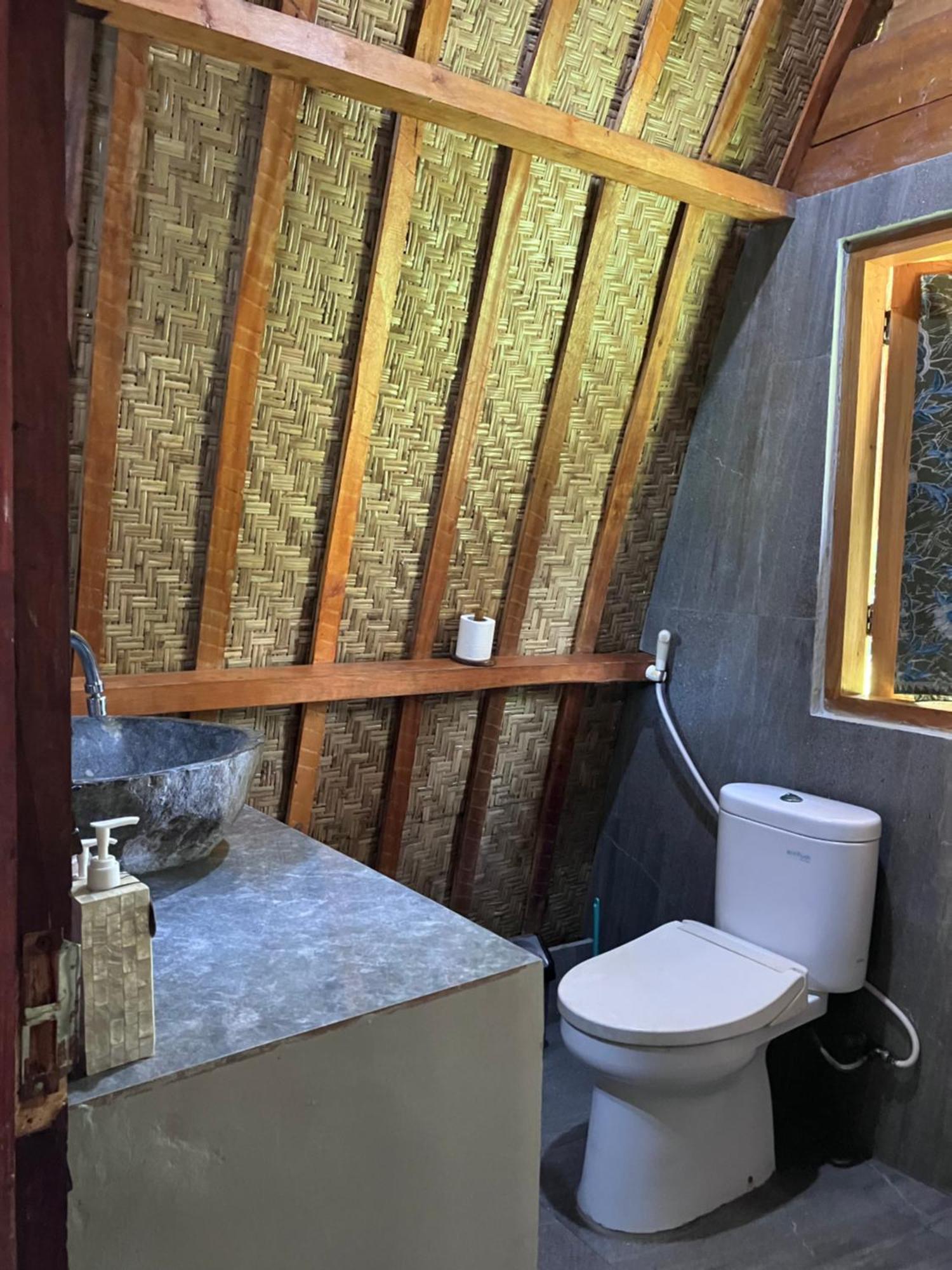 Meno Madia Bungalows Gili Meno Bagian luar foto