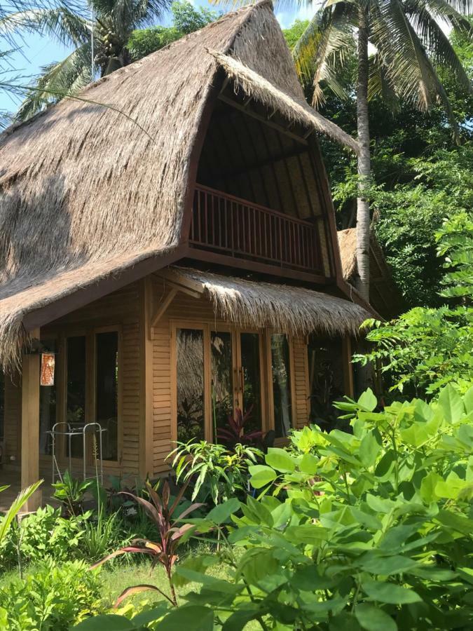 Meno Madia Bungalows Gili Meno Bagian luar foto
