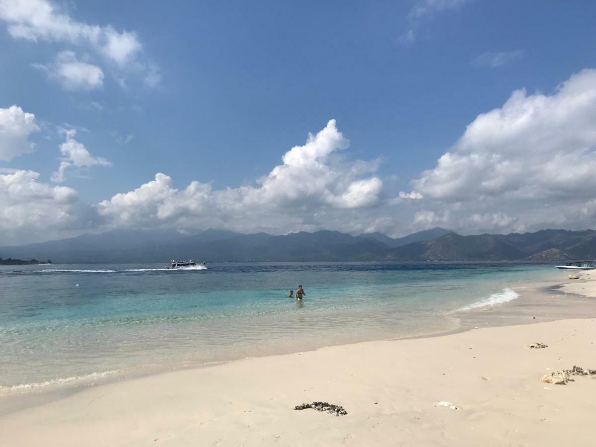Meno Madia Bungalows Gili Meno Bagian luar foto