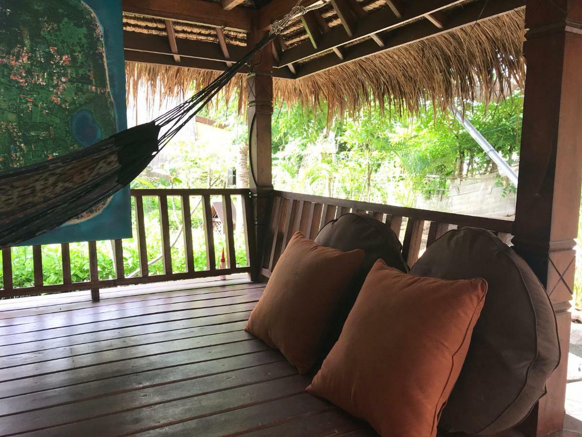 Meno Madia Bungalows Gili Meno Bagian luar foto